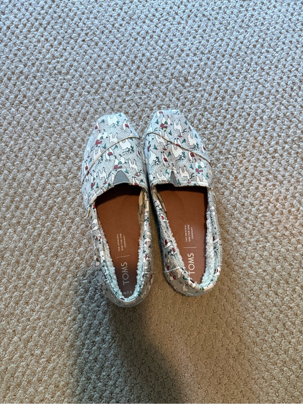 Toms Women's Slip-On Alpargata Llama Christmas Print with Shearling lining